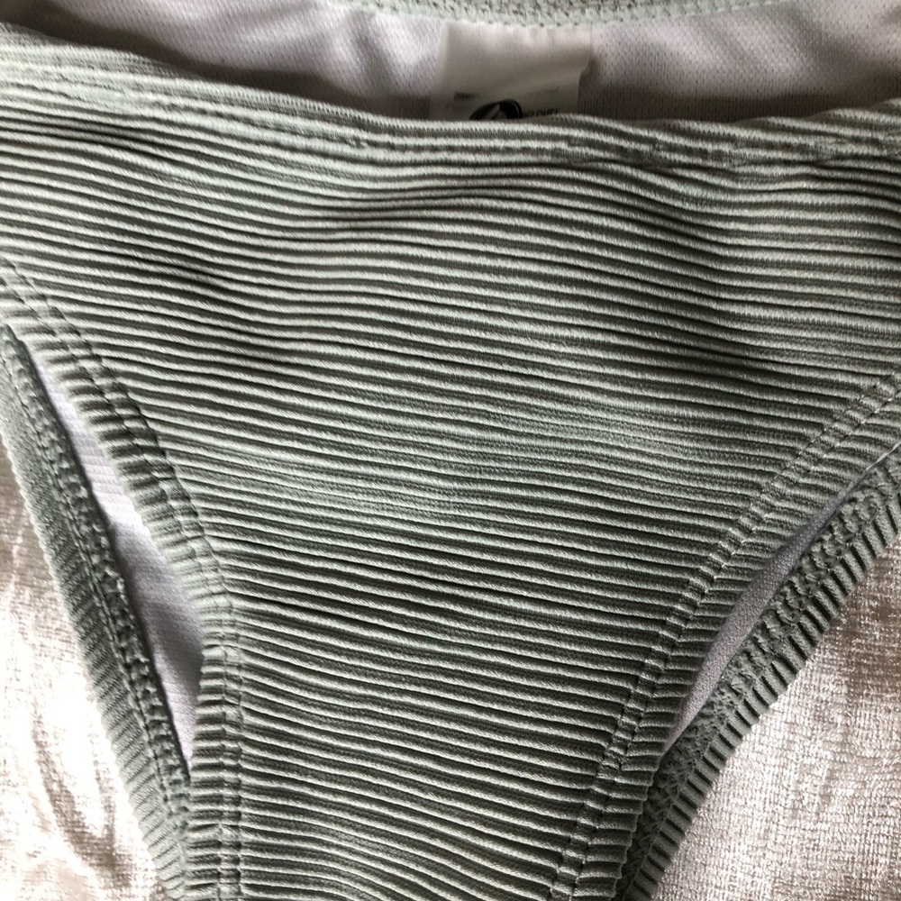 Icon Swin Ribbed Bikini - Picture 4 of 4